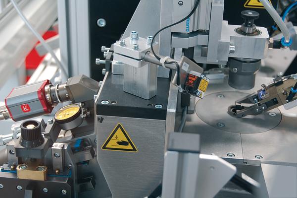 Linearantrieb Sorgt Fur Materialschonenden Teiletransport Laserschweissen Und Prufung Vereint Automationspraxis