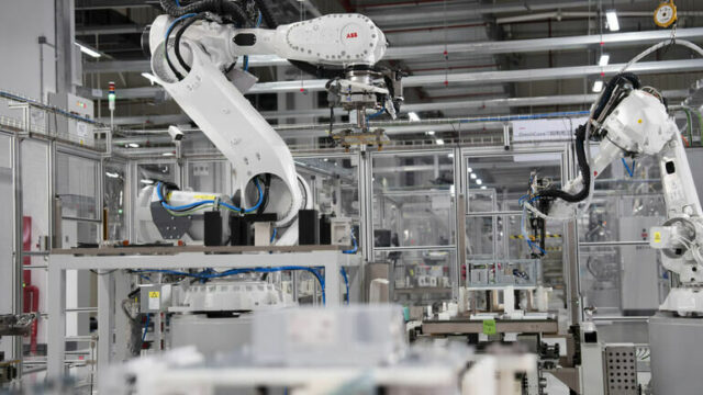 Fabrik der Zukunft: ABB eröffnet voll automatisierte Roboterfabrik in China