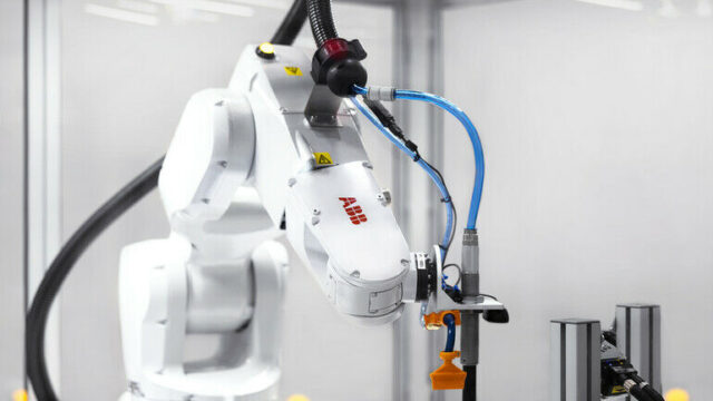 KI-gestützter Robotic Item Picker von ABB