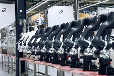 Made in Bavaria: Agile Robots fährt Produktion von Franka Robotern in Kaufbeuren hoch