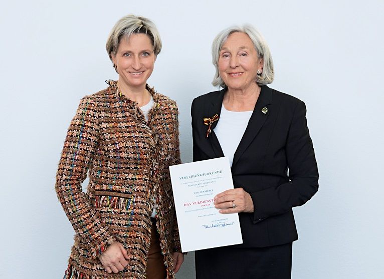 Renate Pilz mit Bundesverdienstkreuz ausgezeichnet