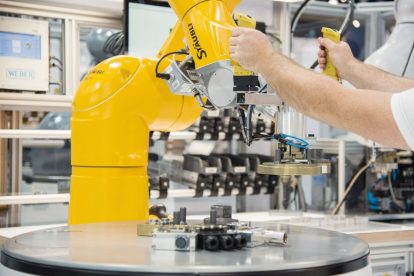 Stäubli: Robotik für die smarte Produktion