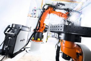 Von der Roboterzelle zum Schweiß-Cobot