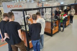 Für Jung und Alt – Kuka macht Robotik erlebbar