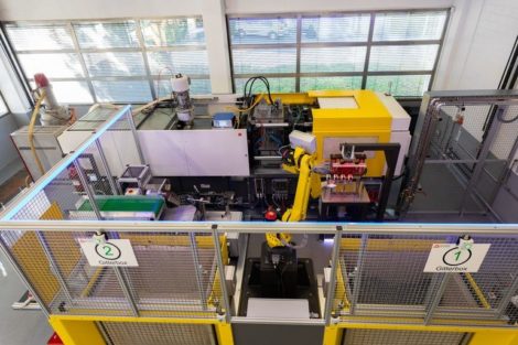 Ein guter Griff: Arnold Kunststofftechnik automatisiert mit Fanuc