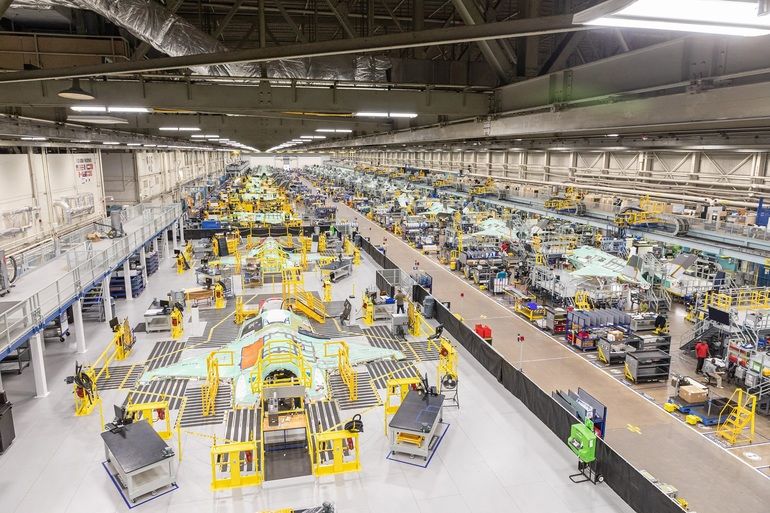 Fastems: Laser-Reinigungsroboter für F-35 Lightning II