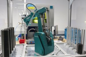 Roboter Horst optimiert das Lasermarkieren