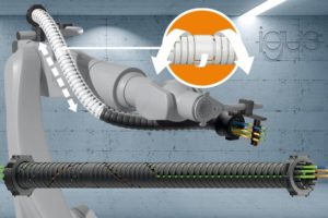 Igus treibt Robotik: Revolutioniäre Energiekette und leichter Cobot für unter 3.000 Euro