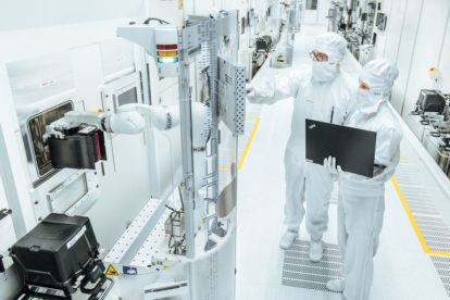 Kuka bei Infineon: Cobots stürmen die Reinräume der Halbleiterproduktion