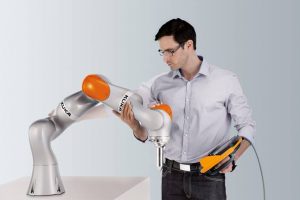 Sensitive Robotik für komplexe Anwendungen