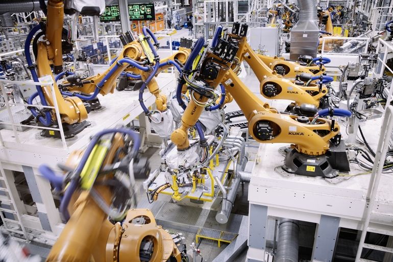1700 Kuka-Roboter bauen in Zwickau VWs neues Elektroauto