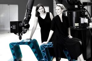 Kuka-Roboter verwandeln Plastikmüll im 3D-Druck in Designer-Möbel