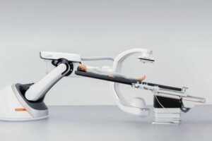 Kuka liefert 300 Roboter für Angiographie-System von Siemens Healthineers