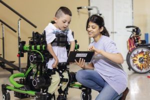 Laufroboter hilft Kindern mit Handicap