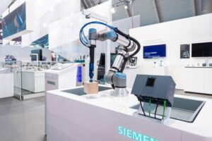 Siemens auf der Logimat 2023: Digitale Zwillinge und KI-basiertes Roboter-Picken