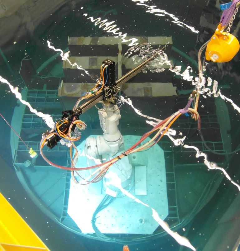 Spektakulärer Robotereinsatz: Unterwasser-Roboter von Stäubli zerlegt radioaktive AKW-Bestandteile