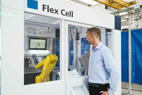 Schnell und mobil: Trumpfs Flex Cell automatisiert Biegemaschinen