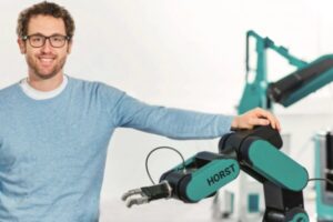 Fruitcore Robotics: „Mit Horst vereinfachen wir den Einstieg in die Robotik“
