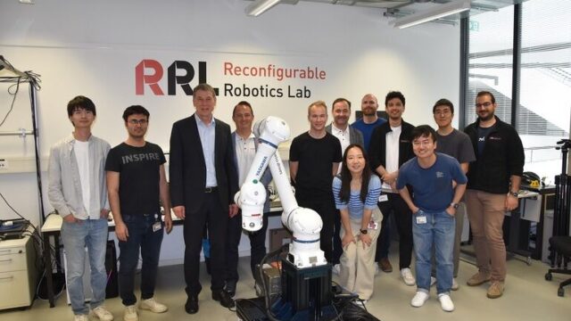 Yaskawa: Cobot HC10 für die Roboterforschung an der ETH Lausanne